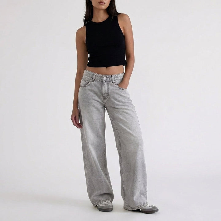 Low-Rise Wide-Leg Relaxed Denim Jeans