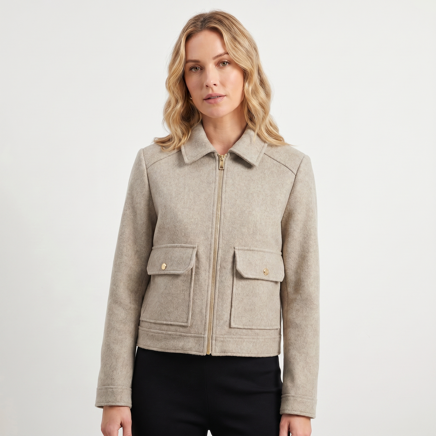 Women's Wool Jacket – Cropped Zip-Up Point Collar Gold Hardware