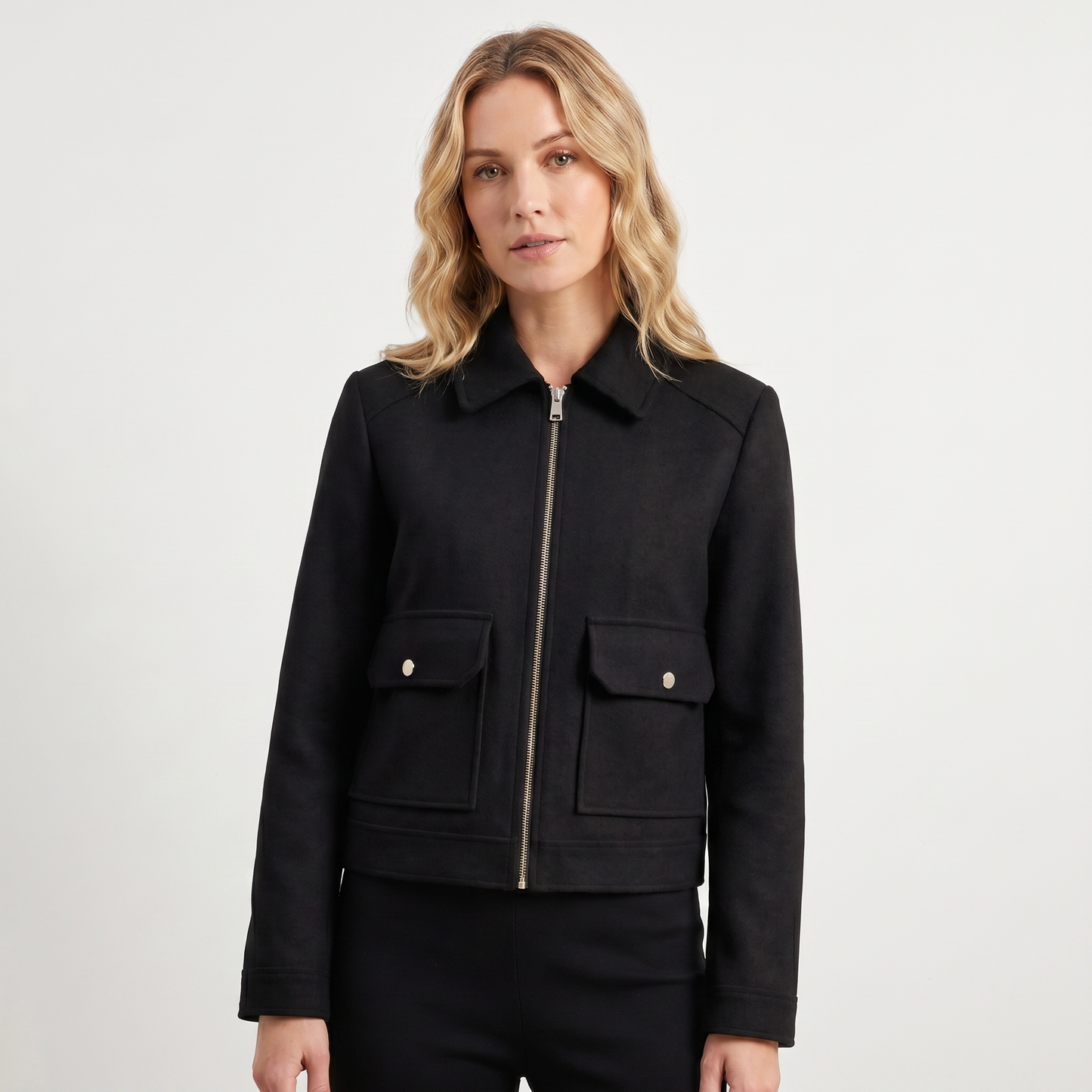 Women's Wool Jacket – Cropped Zip-Up Point Collar Gold Hardware