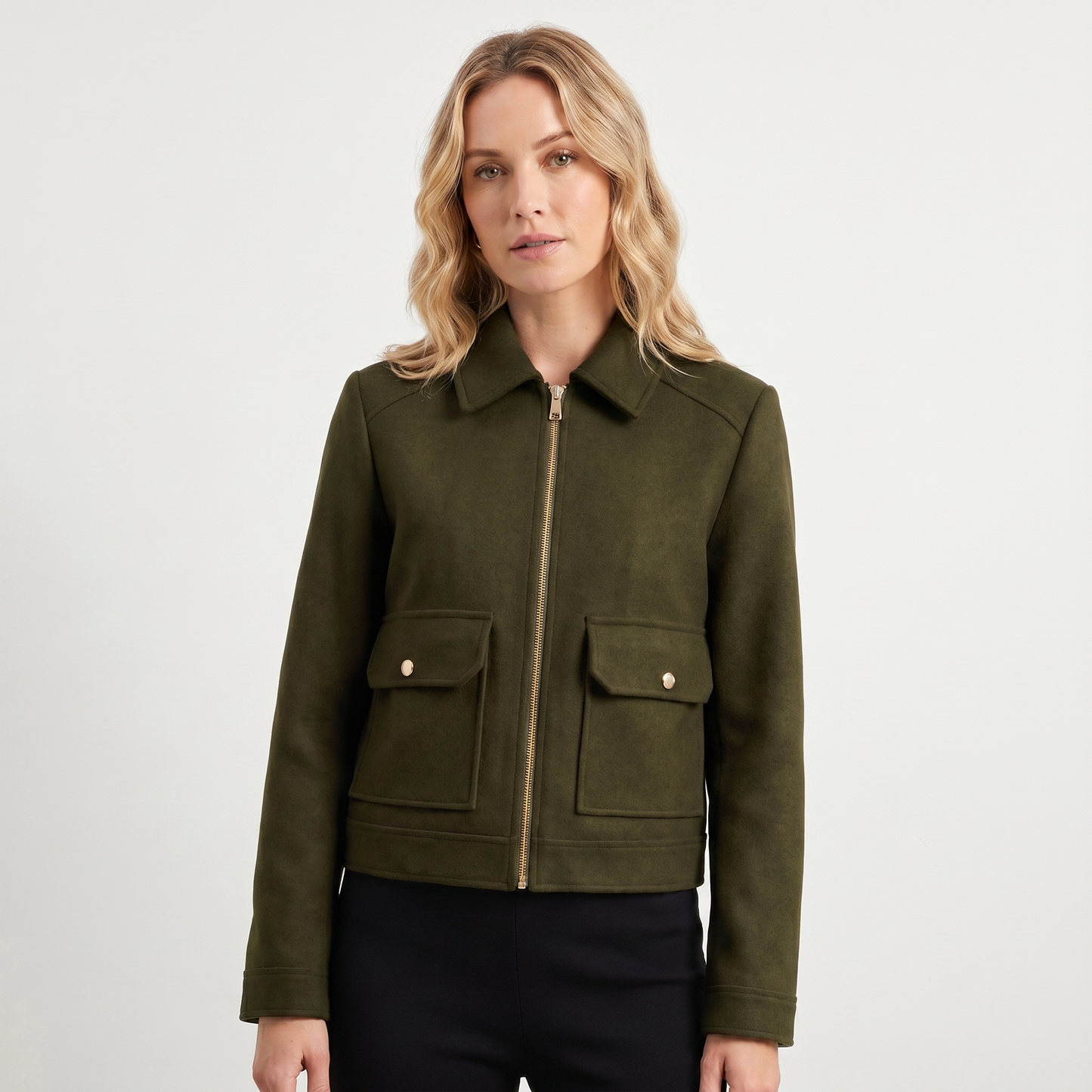 Women's Wool Jacket – Cropped Zip-Up Point Collar Gold Hardware