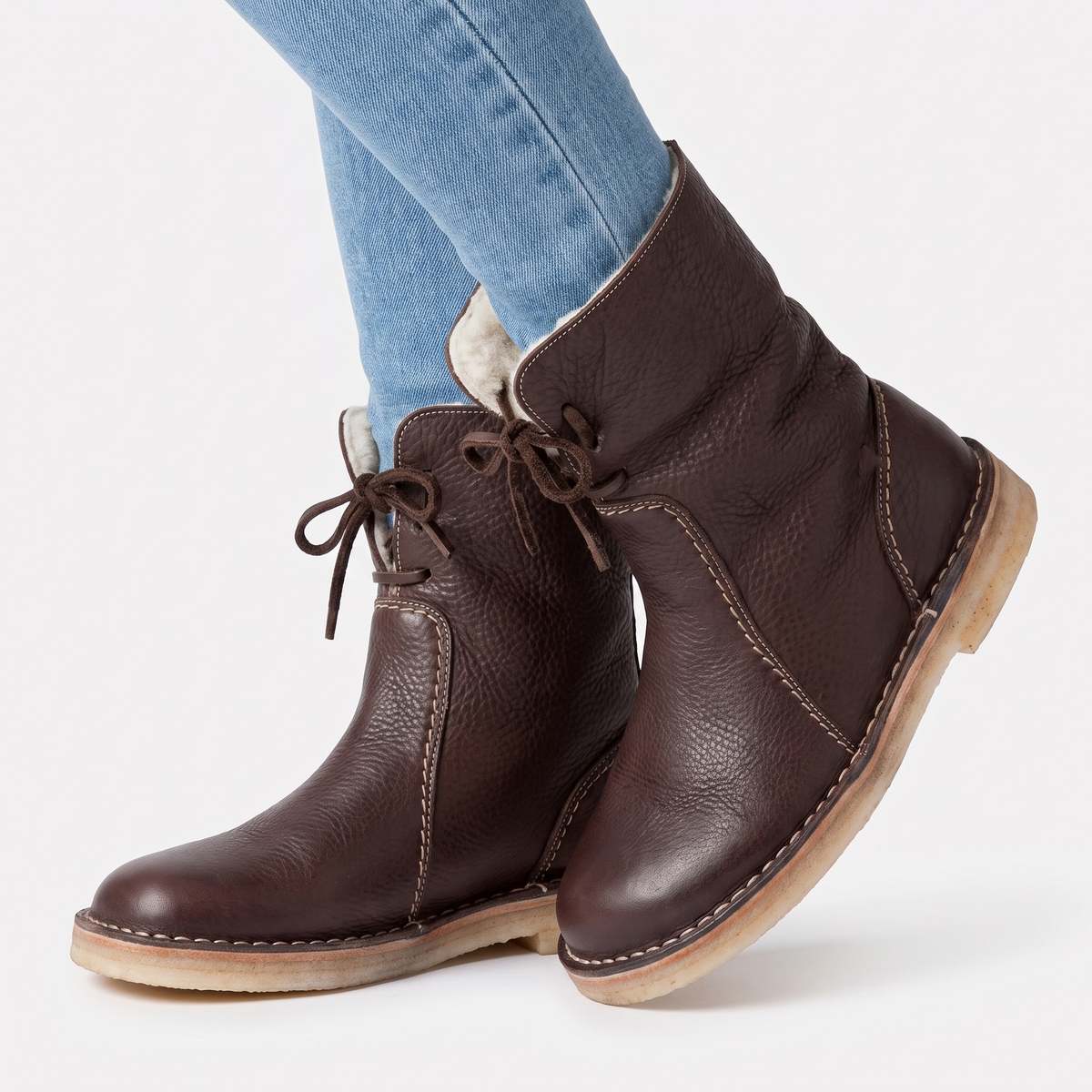 Women's Shearling Lined Leather Lace-Up Mid Calf Winter Boots